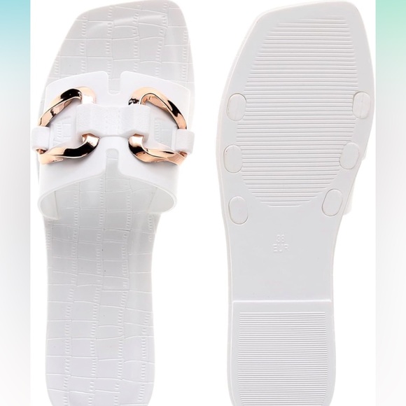 White sandals with gold detail - Picture 3 of 7